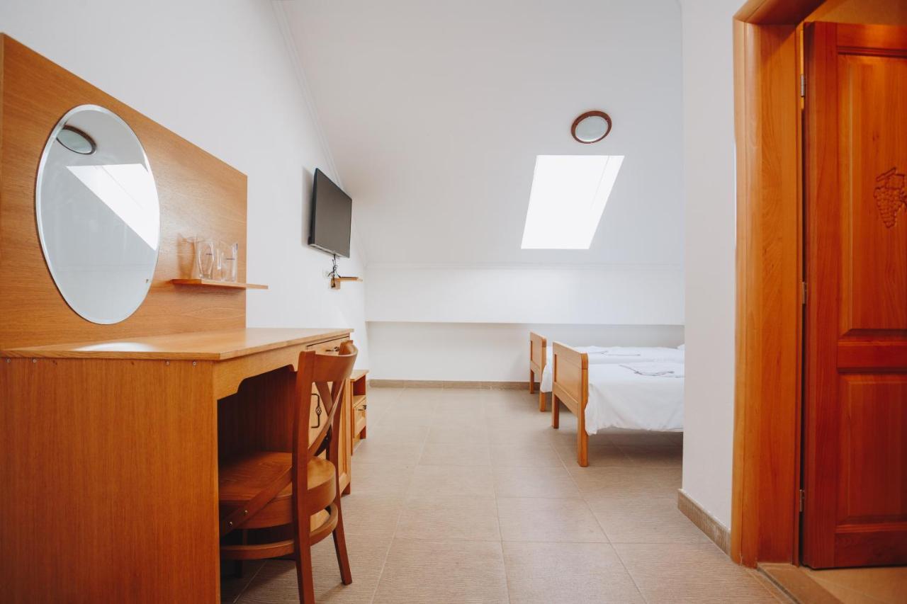 Eco Winery Lipovac Apartments Cetinje Buitenkant foto